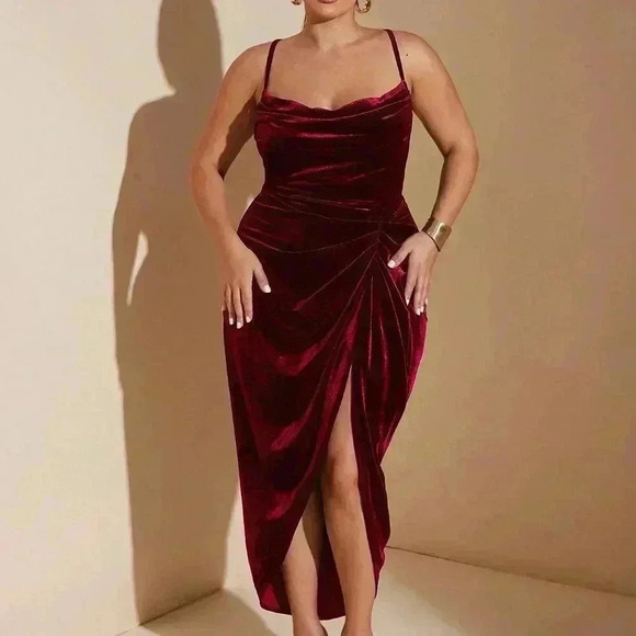 Burgundy Party Women's Plus Size Slit Maxi Velvet Spaghetti Strap Dress - Picture 1 of 6